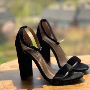 7.5 M Black Suede Steve Madden Carrson sandal heels